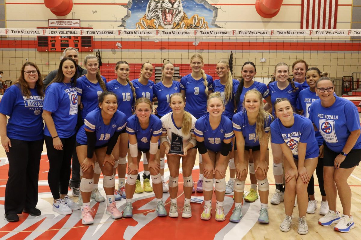 HSE beats Fishers Tigers in 3 sets! Mudsock champs!