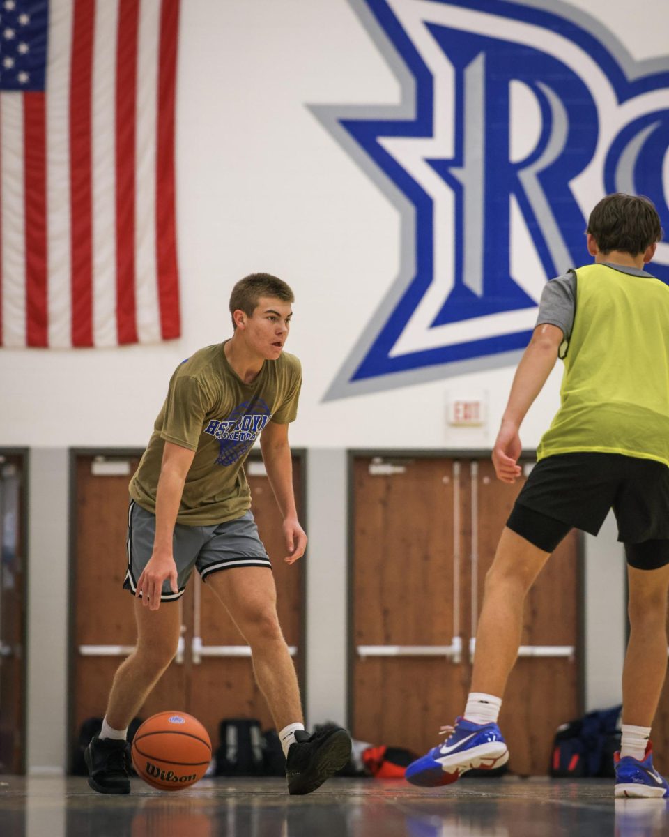 Boys Basketball works out on Friday, October 25th at Hamilton Southeastern High School.